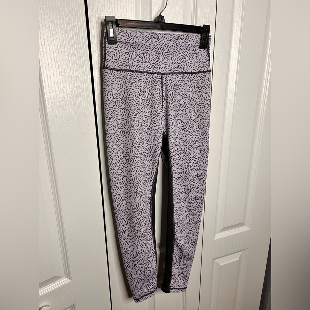 Allfenix Leggings Womens Small High Rise Moisture Wicking Powder Cheetah 23.5” - Picture 2 of 4